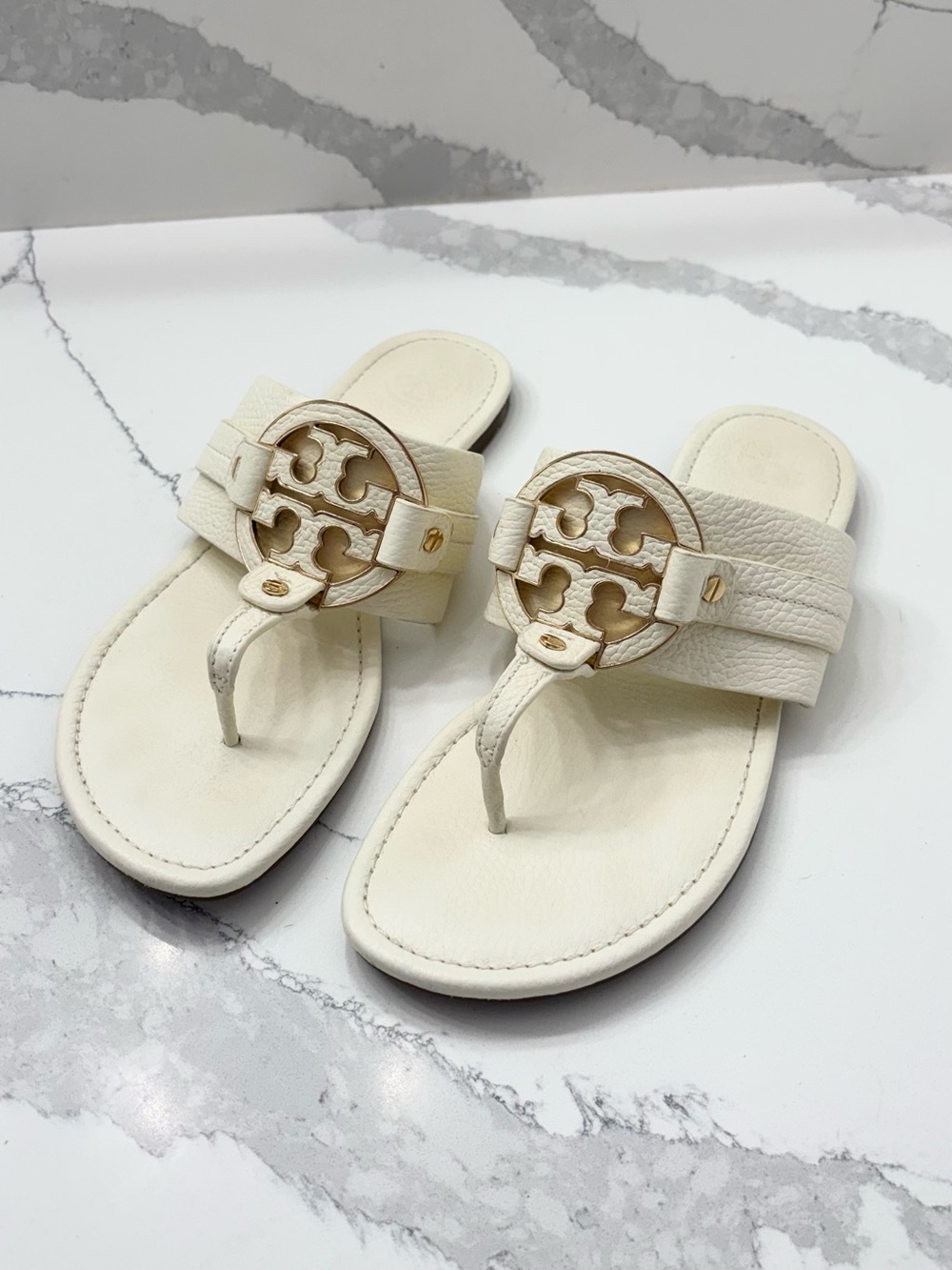 Tory Burch Women’s 10M Miller Patent Leather Sandal in Cream